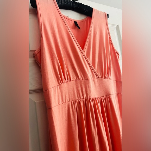 Elegant Peach Maxi Dress, size Large - Picture 4 of 5